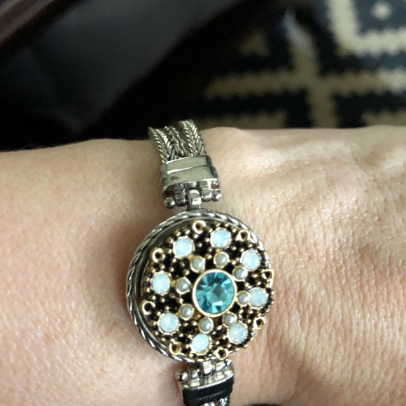 Gingersnaps bracelet and accessories. - Picture 3 of 4